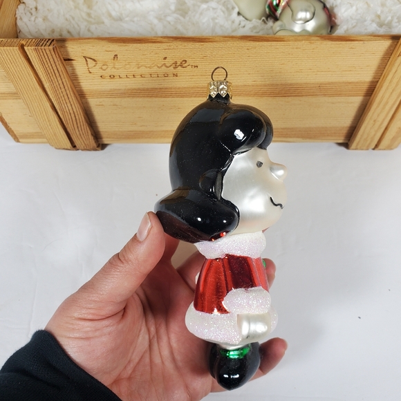 Kurt Adler Polonaise Peanuts Ornaments Snoopy and Lucy in Wood Crate - Picture 8 of 16